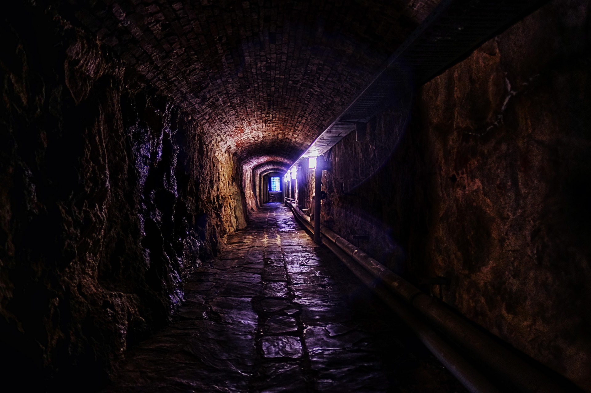 251115 - tunnel-4481765_1920 Pixabay